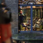 Bewoners Oost-Indiëplaats schrikken op van brand: ‘Ik kwam meteen in actie’  