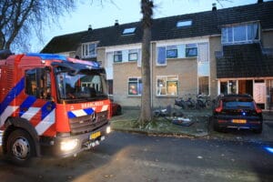Brandend bankstel in woning Tanthof-Oost