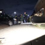 Lantaarnpaal belandt in tuin na aanrijding in Den Hoorn