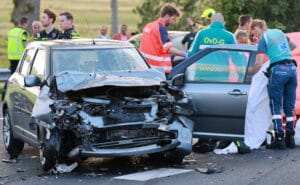 Persoon overleden en meerdere gewonden bij ongeval op A13
