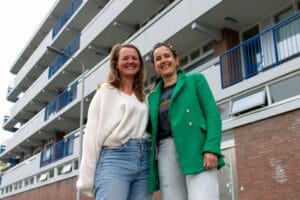 Anke en Ellemieke portretteren Voorhof: ‘Je zegt “hoi” en mensen gaan de diepte in’